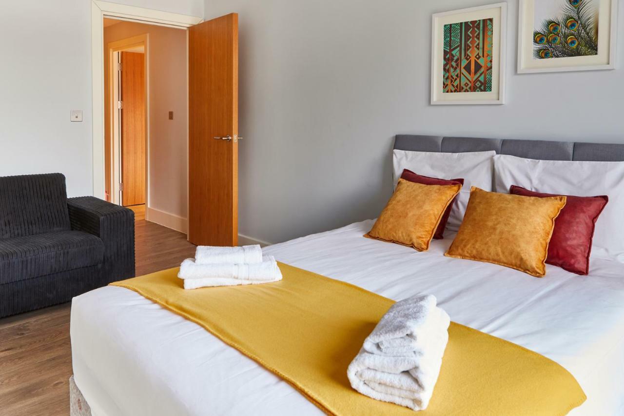 Elegant Plus Luxury Apartment